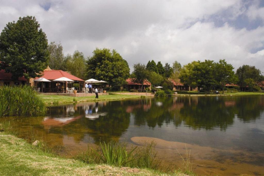 Critchley Hackle Hotel Dullstroom Exterior foto